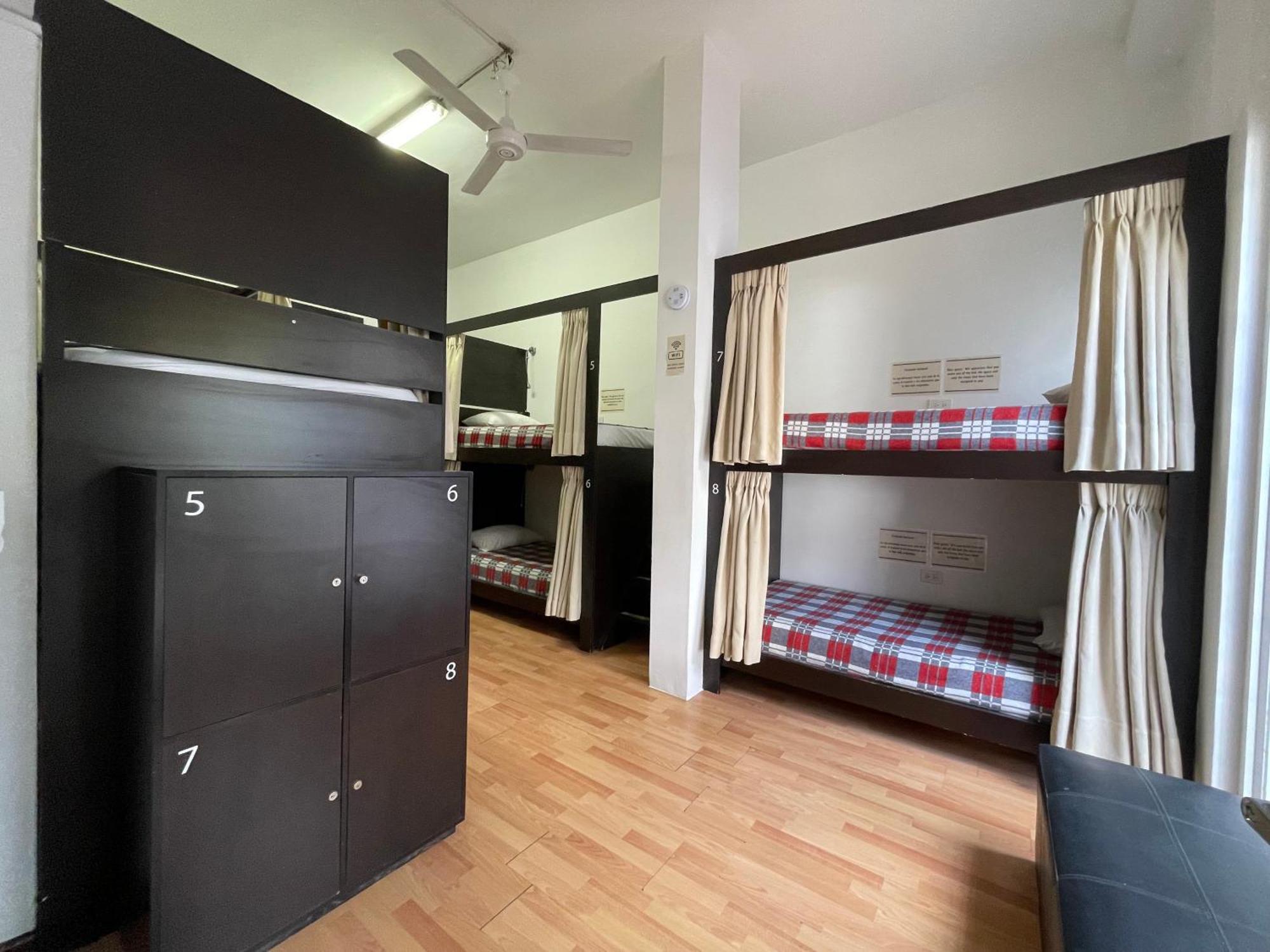 Hostal Lleras Calle 8 メデジン エクステリア 写真
