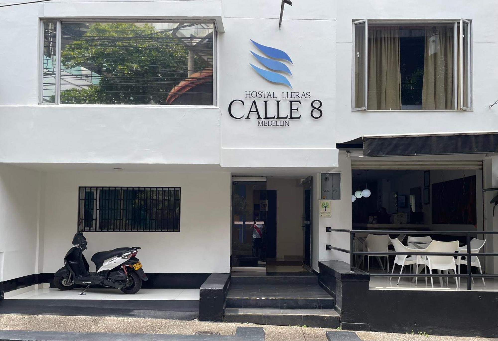 Hostal Lleras Calle 8 メデジン エクステリア 写真